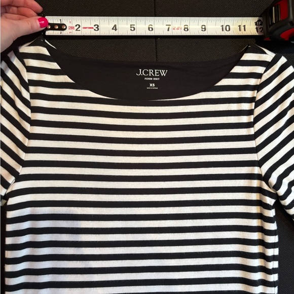 Timeless J. Crew Black and White Boatneck Tee - Picture 5 of 12